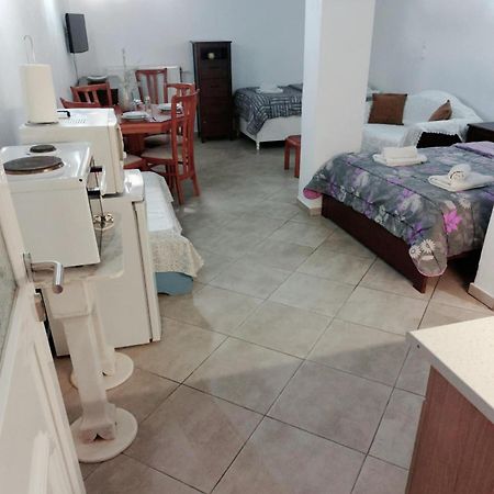 Maria'S Cozy Basement Studio ! Volos Luaran gambar