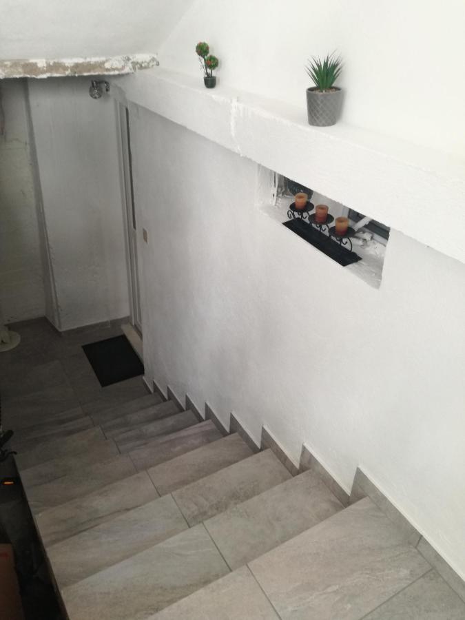 Maria'S Cozy Basement Studio ! Volos Luaran gambar