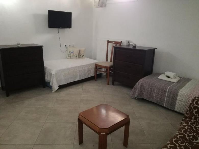 Maria'S Cozy Basement Studio ! Volos Luaran gambar